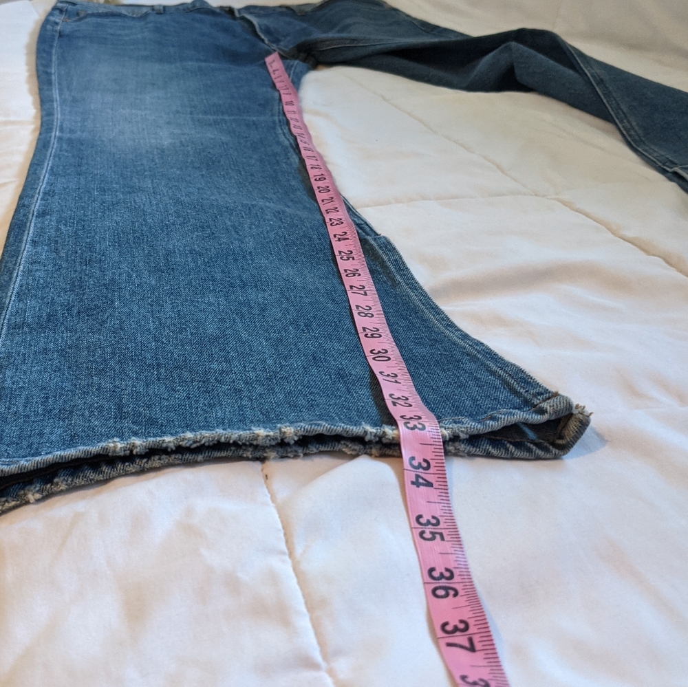 New Citizens of Humanity High Rise Bootcut, Georgia Jeans - Picture 11 of 15